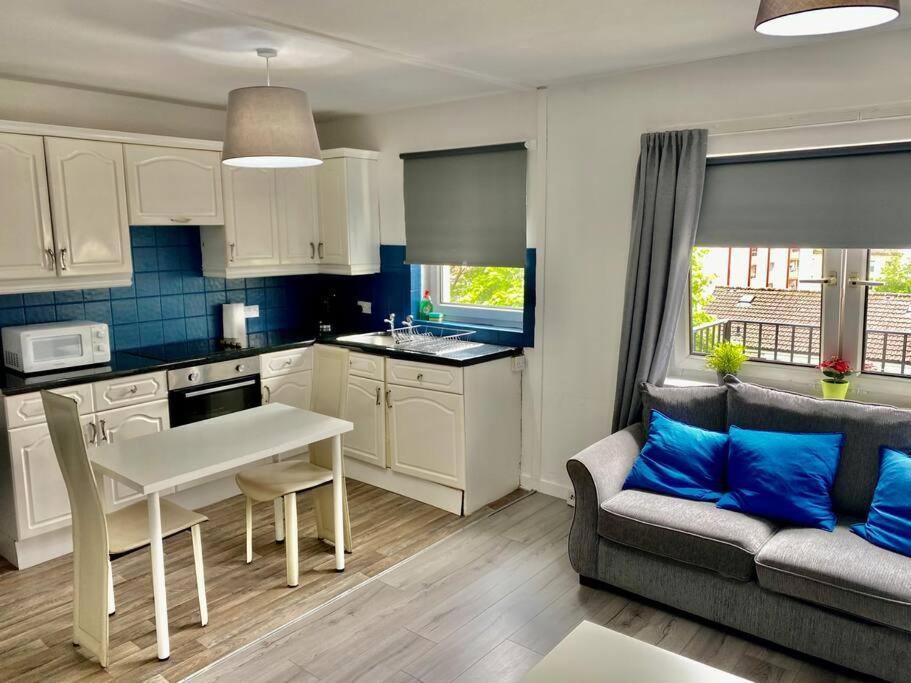 Chic Flat With Balcony Close To Merchant City Glasgow Luaran gambar